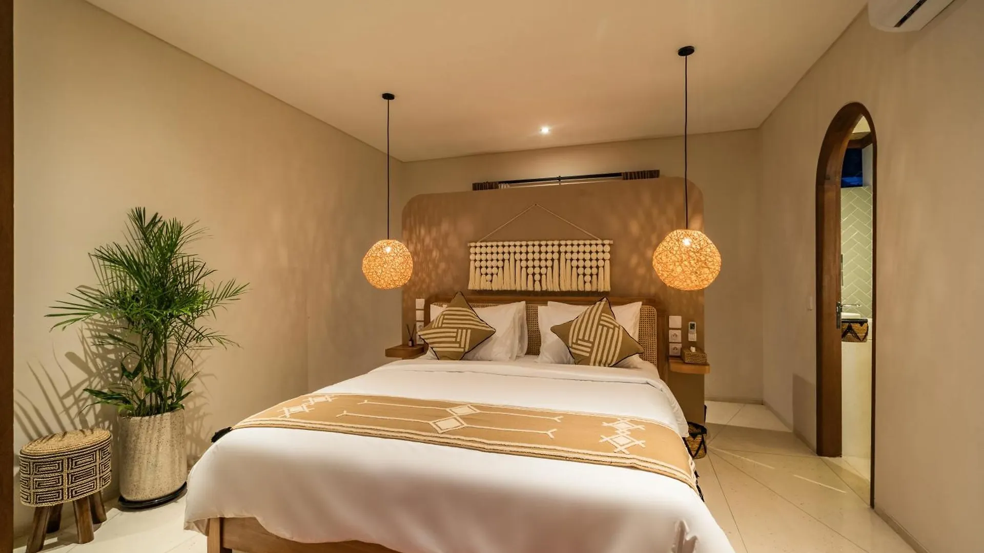 Villa Mansica By Balisuperhost Uluwatu  Uluwatu (Bali)